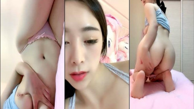 [동양야동] 바다에 갓 나온 기질 미녀 아직 못 놓겠어 파자마를 걷어 올리고 연분홍 젖꼭지 주물러 팬티 벗기고 연분홍미혈 클로즈업 신음하고 가냘프게 듣기만 해 아주 매혹적 [쇼츠야동,섹트야동,국산야동,혼딸야동]