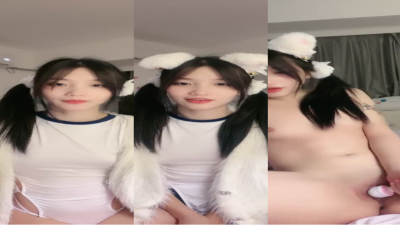 [동양야동] 쌍포니테일 미소녀!근래의 하해 대척도!죽은 물 흰 스타킹, 빈유에 털이 없고 부드러운 구멍, 스스로 손가락을 만져서 넣고 마사지기를 꺼내어 구멍을 진동시킵니다. [쇼츠야동,섹트야동,국산야동,혼딸야동]