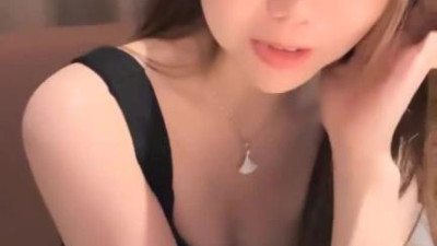 [동양야동] 명품 가슴 여신!신인은 조만간 바다로 갑니다!힙스터 스커트를 걷어내자, 한 쌍의 호유가 한눈에 들어왔다. 포우의 구김살과 버클에 속아넘어가며 동글동글한 엉덩이를 치켜올려 매력적 [쇼츠야동,섹트야동,국산야동,혼딸야동]