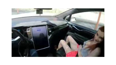 [서양야동] Couple＇s Tesla self-driving feature car shakes the door [쇼츠야동,섹트야동,국산야동,혼딸야동]